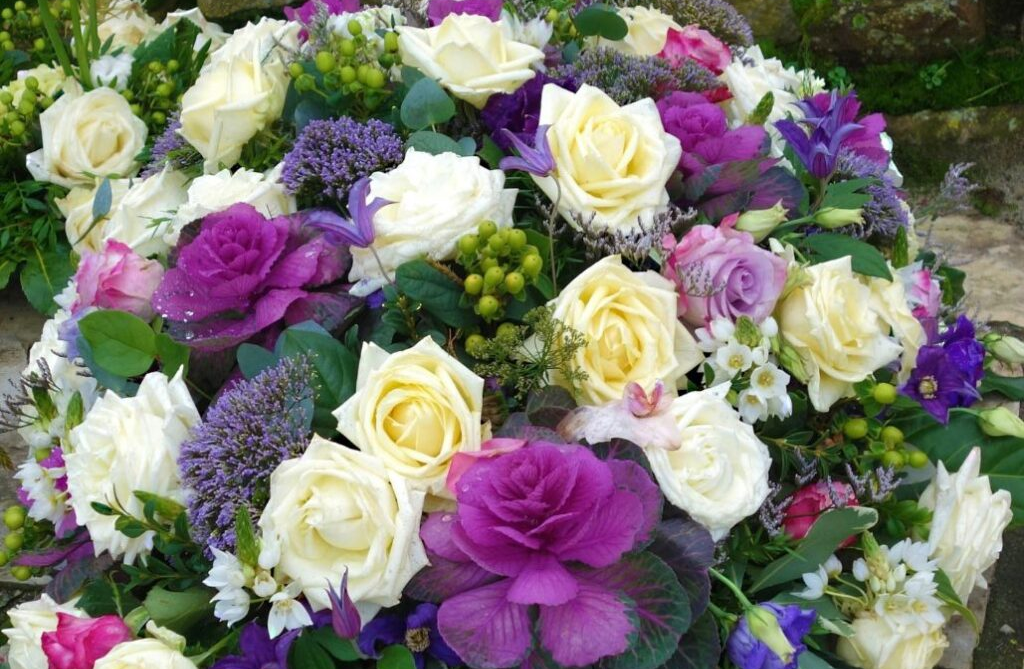 Ornamentações florais e coroas de flores para velório